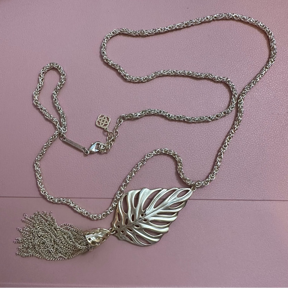 Kendra Scott Necklace